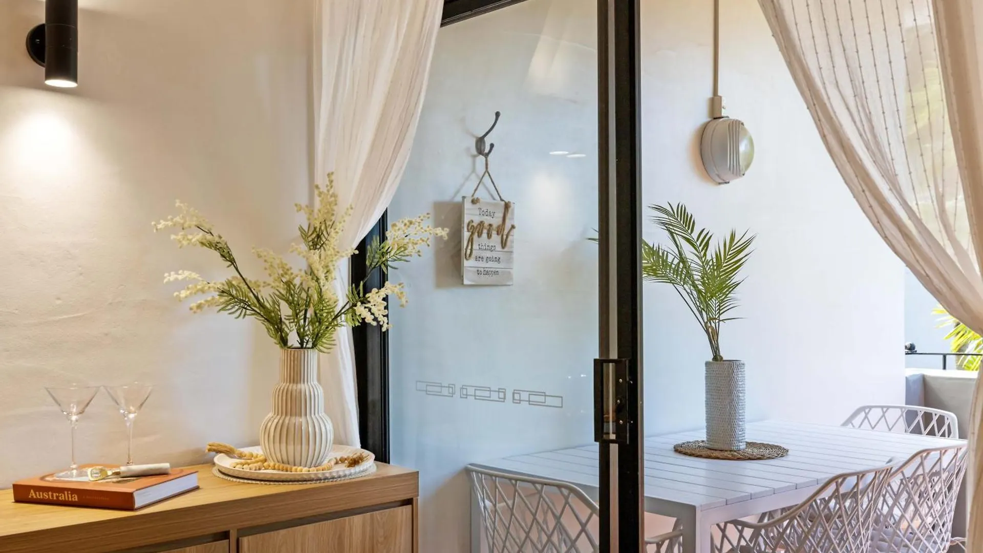 11 On The Reef Apartment Port Douglas
