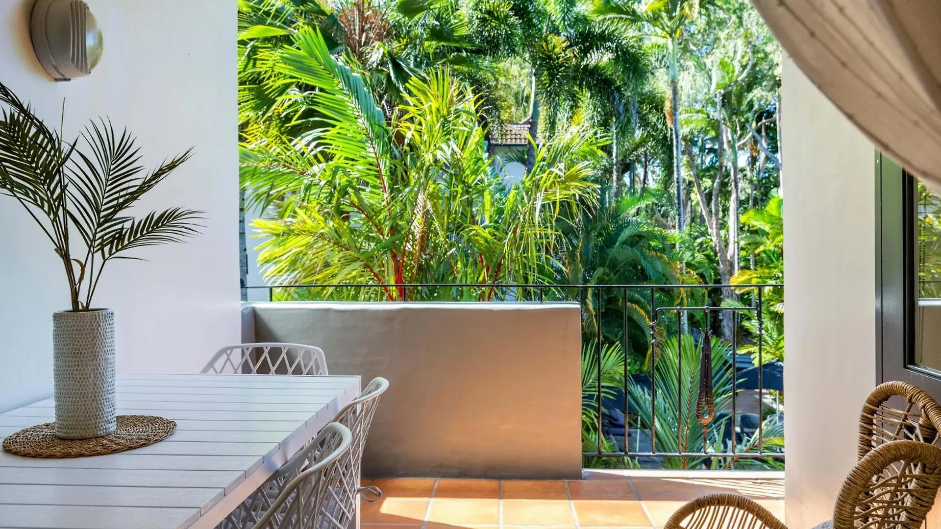11 On The Reef Apartment Port Douglas